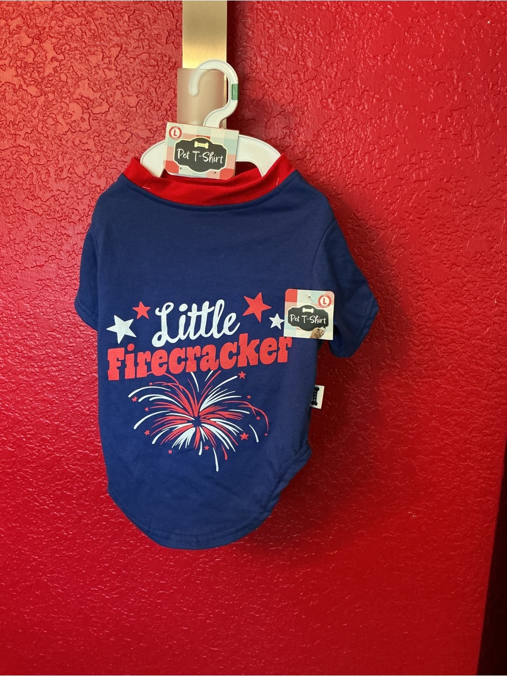 Pet T-shirt Woof Firecracker patriotic blue base with red trim and accents. Sz L